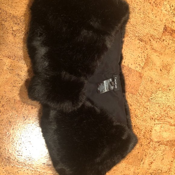 Bebe Faux Fur Stole - Picture 3 of 4